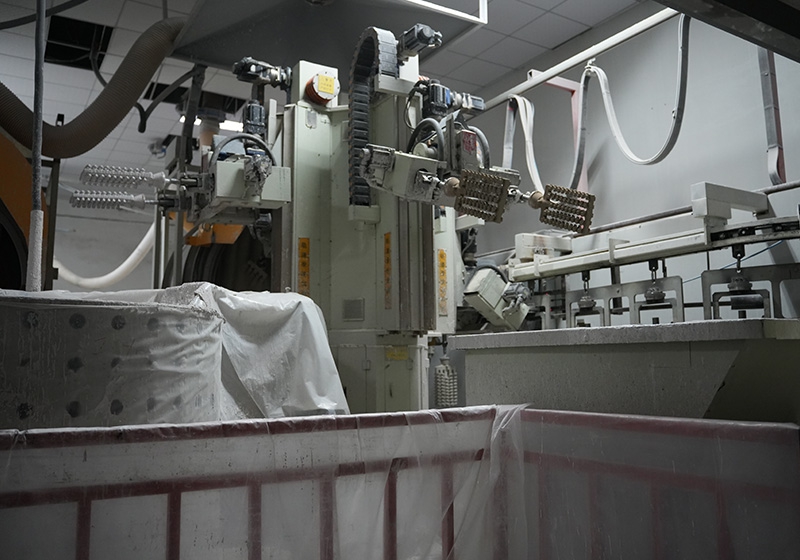 沾浆车间（自研：智能环保制壳生产系统）